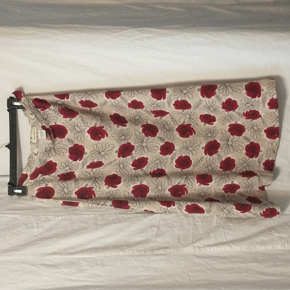 Eddie Bauer Long Skirt Red Floral Size 8 Petite